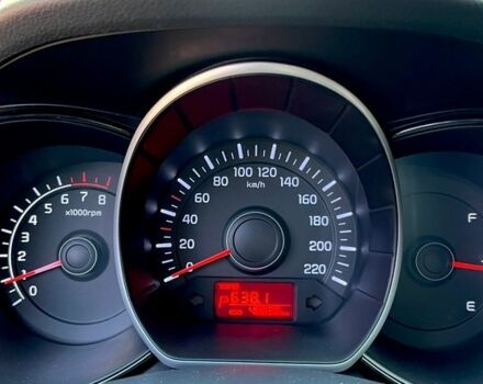 Білий Кіа Ріо, об'ємом двигуна 1.6 л та пробігом 48 тис. км за 10200 $, фото 11 на Automoto.ua