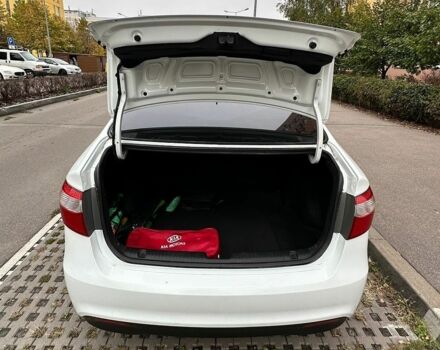 Білий Кіа Ріо, об'ємом двигуна 1.4 л та пробігом 118 тис. км за 6899 $, фото 9 на Automoto.ua