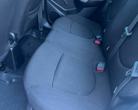 Білий Кіа Ріо, об'ємом двигуна 1.4 л та пробігом 171 тис. км за 6800 $, фото 22 на Automoto.ua