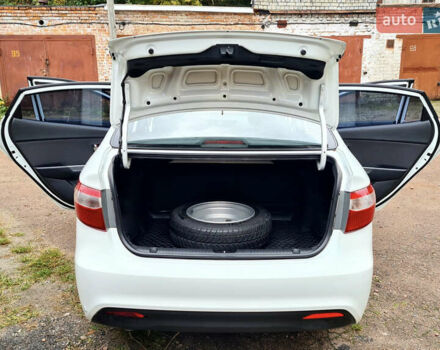 Белый Киа Рио, объемом двигателя 1.59 л и пробегом 159 тыс. км за 8800 $, фото 17 на Automoto.ua