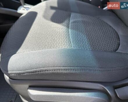 Білий Кіа Ріо, об'ємом двигуна 1.6 л та пробігом 82 тис. км за 9600 $, фото 40 на Automoto.ua