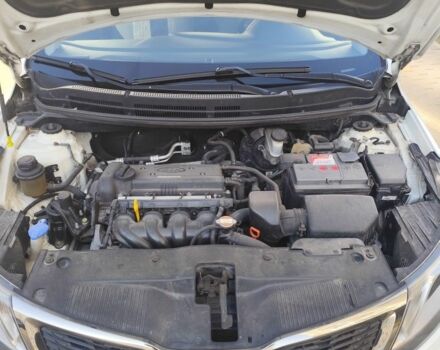 Белый Киа Рио, объемом двигателя 1.6 л и пробегом 198 тыс. км за 8000 $, фото 9 на Automoto.ua