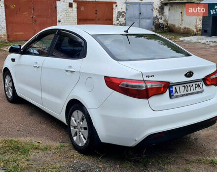 Белый Киа Рио, объемом двигателя 1.59 л и пробегом 159 тыс. км за 8800 $, фото 2 на Automoto.ua