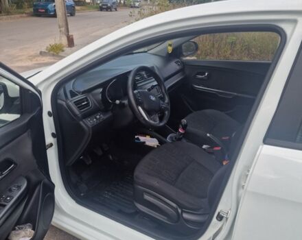Белый Киа Рио, объемом двигателя 1.6 л и пробегом 152 тыс. км за 7769 $, фото 8 на Automoto.ua