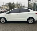 Белый Киа Рио, объемом двигателя 1.6 л и пробегом 150 тыс. км за 7100 $, фото 3 на Automoto.ua