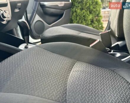 Білий Кіа Ріо, об'ємом двигуна 1.6 л та пробігом 82 тис. км за 9600 $, фото 42 на Automoto.ua