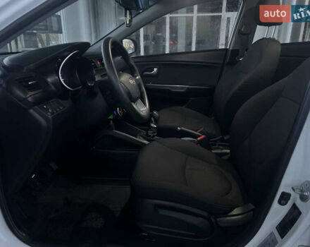 Белый Киа Рио, объемом двигателя 1.4 л и пробегом 150 тыс. км за 6499 $, фото 8 на Automoto.ua