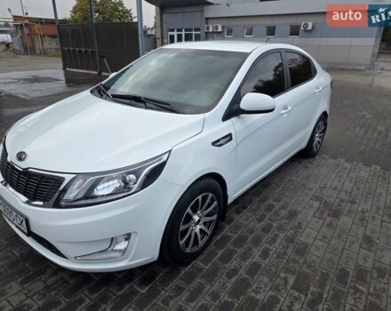 Белый Киа Рио, объемом двигателя 1.4 л и пробегом 288 тыс. км за 6500 $, фото 16 на Automoto.ua