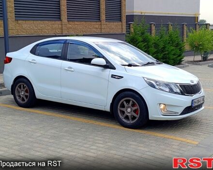 Білий Кіа Ріо, об'ємом двигуна 1.4 л та пробігом 99 тис. км за 6500 $, фото 3 на Automoto.ua
