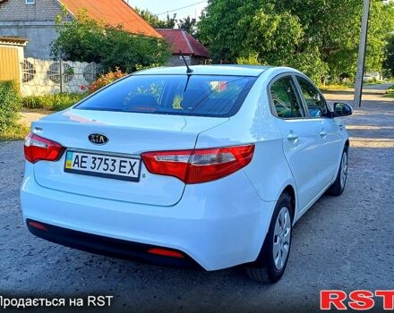 Білий Кіа Ріо, об'ємом двигуна 1.4 л та пробігом 52 тис. км за 8900 $, фото 1 на Automoto.ua