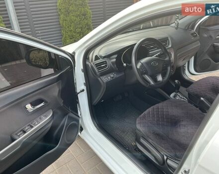 Белый Киа Рио, объемом двигателя 1.6 л и пробегом 174 тыс. км за 7700 $, фото 9 на Automoto.ua