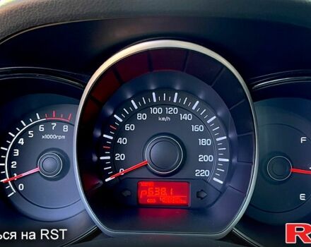 Белый Киа Рио, объемом двигателя 1.6 л и пробегом 48 тыс. км за 10200 $, фото 6 на Automoto.ua