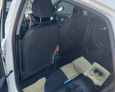 Белый Киа Рио, объемом двигателя 1.4 л и пробегом 69 тыс. км за 8999 $, фото 11 на Automoto.ua