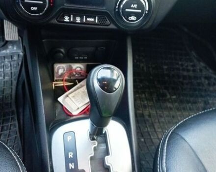 Білий Кіа Ріо, об'ємом двигуна 1.6 л та пробігом 150 тис. км за 7000 $, фото 29 на Automoto.ua