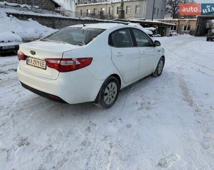 Білий Кіа Ріо, об'ємом двигуна 1.6 л та пробігом 196 тис. км за 7800 $, фото 2 на Automoto.ua