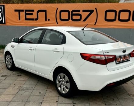 Білий Кіа Ріо, об'ємом двигуна 1.6 л та пробігом 123 тис. км за 8508 $, фото 7 на Automoto.ua