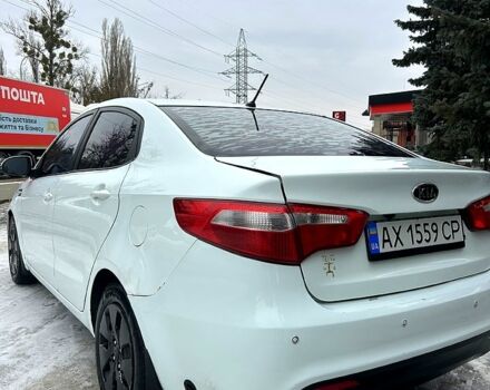 Білий Кіа Ріо, об'ємом двигуна 1.4 л та пробігом 31500 тис. км за 5300 $, фото 4 на Automoto.ua