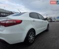 Белый Киа Рио, объемом двигателя 1.4 л и пробегом 288 тыс. км за 6500 $, фото 6 на Automoto.ua