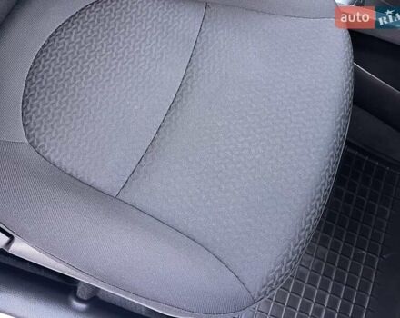 Білий Кіа Ріо, об'ємом двигуна 1.59 л та пробігом 48 тис. км за 10200 $, фото 23 на Automoto.ua