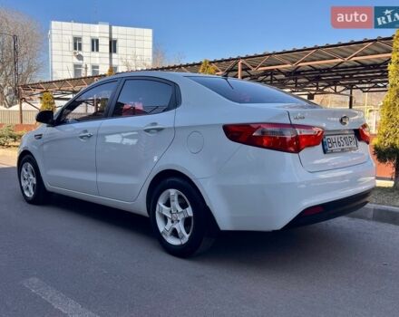 Білий Кіа Ріо, об'ємом двигуна 1.6 л та пробігом 48 тис. км за 10200 $, фото 5 на Automoto.ua