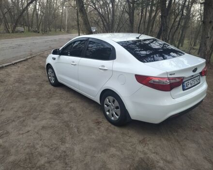 Білий Кіа Ріо, об'ємом двигуна 1.4 л та пробігом 158 тис. км за 6500 $, фото 3 на Automoto.ua