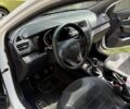 Белый Киа Рио, объемом двигателя 1.4 л и пробегом 263 тыс. км за 7700 $, фото 7 на Automoto.ua
