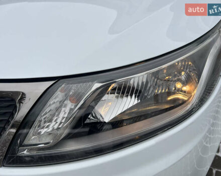 Белый Киа Рио, объемом двигателя 1.6 л и пробегом 42 тыс. км за 9600 $, фото 25 на Automoto.ua