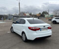 Белый Киа Рио, объемом двигателя 1.59 л и пробегом 293 тыс. км за 7000 $, фото 3 на Automoto.ua