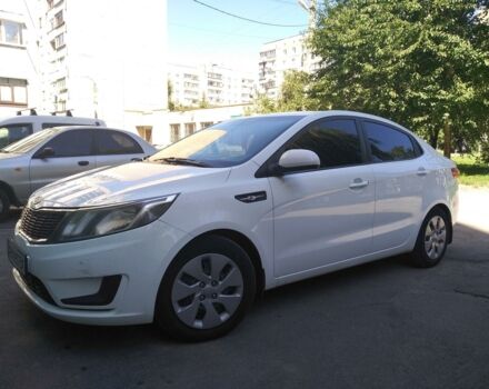 Білий Кіа Ріо, об'ємом двигуна 1.4 л та пробігом 148 тис. км за 8700 $, фото 5 на Automoto.ua