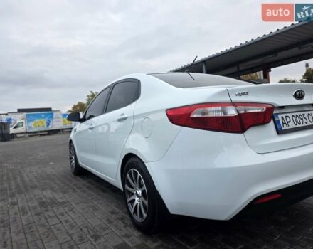 Белый Киа Рио, объемом двигателя 1.4 л и пробегом 288 тыс. км за 6500 $, фото 13 на Automoto.ua