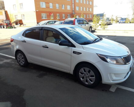 Белый Киа Рио, объемом двигателя 1.4 л и пробегом 93 тыс. км за 7500 $, фото 1 на Automoto.ua