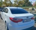 Белый Киа Рио, объемом двигателя 1.4 л и пробегом 277 тыс. км за 6020 $, фото 3 на Automoto.ua