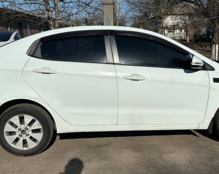 Білий Кіа Ріо, об'ємом двигуна 1.59 л та пробігом 221 тис. км за 6000 $, фото 3 на Automoto.ua