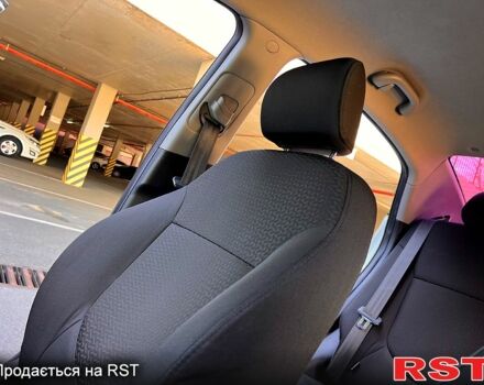 Белый Киа Рио, объемом двигателя 1.6 л и пробегом 48 тыс. км за 10200 $, фото 9 на Automoto.ua