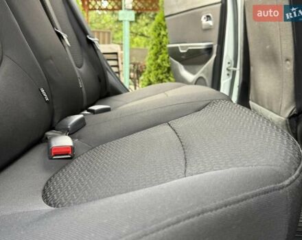 Белый Киа Рио, объемом двигателя 1.6 л и пробегом 82 тыс. км за 9600 $, фото 36 на Automoto.ua