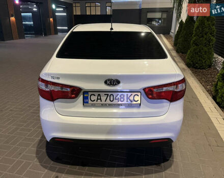 Белый Киа Рио, объемом двигателя 1.6 л и пробегом 163 тыс. км за 8500 $, фото 2 на Automoto.ua