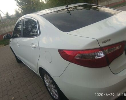 Белый Киа Рио, объемом двигателя 1.4 л и пробегом 83 тыс. км за 10200 $, фото 9 на Automoto.ua