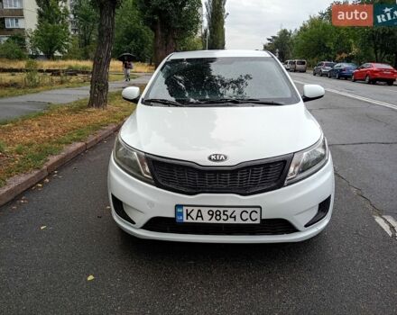 Белый Киа Рио, объемом двигателя 1.4 л и пробегом 250 тыс. км за 7800 $, фото 1 на Automoto.ua