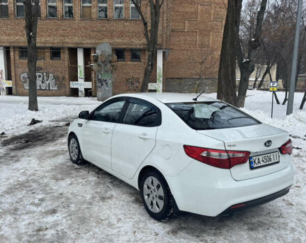 Белый Киа Рио, объемом двигателя 1.4 л и пробегом 178 тыс. км за 7500 $, фото 6 на Automoto.ua