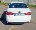 Белый Киа Рио, объемом двигателя 1.4 л и пробегом 83 тыс. км за 10200 $, фото 2 на Automoto.ua