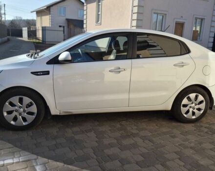 Белый Киа Рио, объемом двигателя 1.4 л и пробегом 212 тыс. км за 7300 $, фото 6 на Automoto.ua