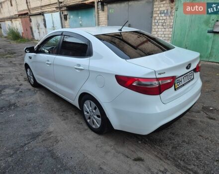 Белый Киа Рио, объемом двигателя 1.6 л и пробегом 156 тыс. км за 8700 $, фото 6 на Automoto.ua