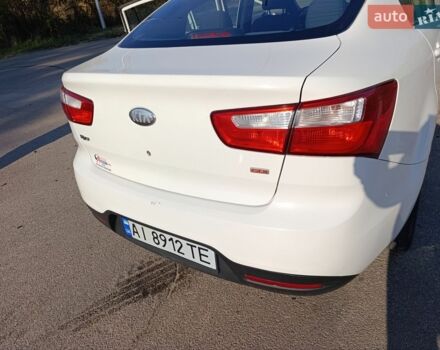 Белый Киа Рио, объемом двигателя 1.6 л и пробегом 160 тыс. км за 8000 $, фото 7 на Automoto.ua