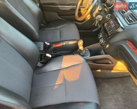 Белый Киа Рио, объемом двигателя 1.4 л и пробегом 160 тыс. км за 8500 $, фото 10 на Automoto.ua
