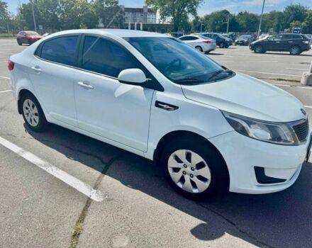 Белый Киа Рио, объемом двигателя 1.4 л и пробегом 179 тыс. км за 7610 $, фото 3 на Automoto.ua