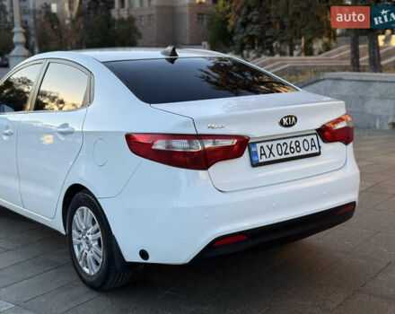 Белый Киа Рио, объемом двигателя 1.4 л и пробегом 185 тыс. км за 6700 $, фото 7 на Automoto.ua