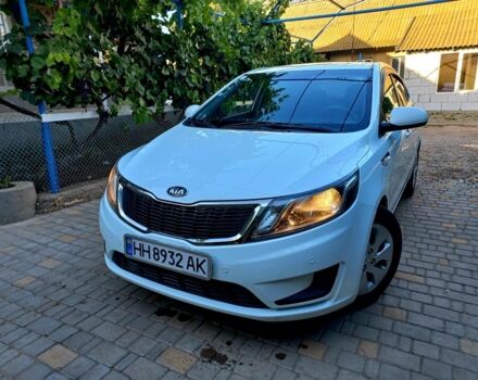 Білий Кіа Ріо, об'ємом двигуна 1.4 л та пробігом 152 тис. км за 7300 $, фото 7 на Automoto.ua