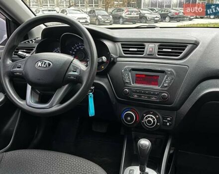 Белый Киа Рио, объемом двигателя 1.4 л и пробегом 125 тыс. км за 8000 $, фото 12 на Automoto.ua