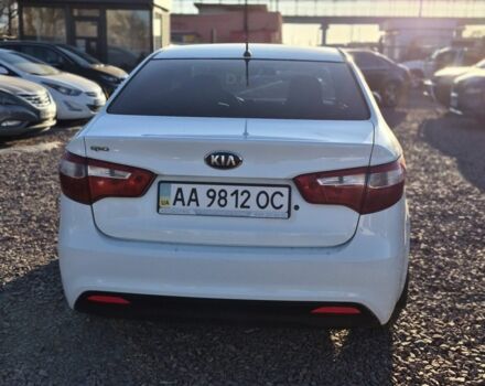Белый Киа Рио, объемом двигателя 1.4 л и пробегом 212 тыс. км за 6999 $, фото 2 на Automoto.ua