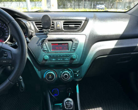 Білий Кіа Ріо, об'ємом двигуна 1.4 л та пробігом 184 тис. км за 7900 $, фото 34 на Automoto.ua